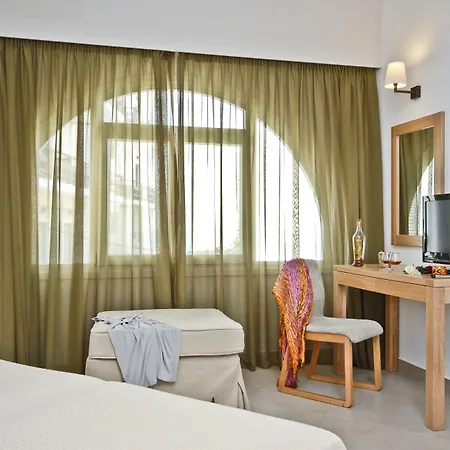 クセニア 3* Naxos City