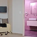 Xenia Otel 3*