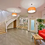 Xenia 3*