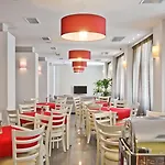 Xenia Otel 3*