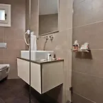 Xenia 3*